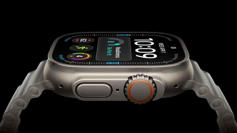 Apple Watch Ultra 4 in titanium
